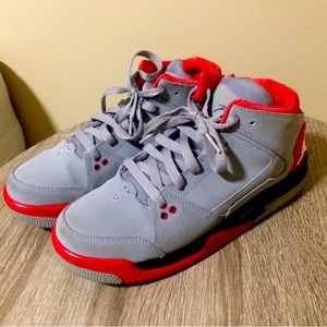 Nike Jordan Grey, Red, Black Flights Women’s 8
